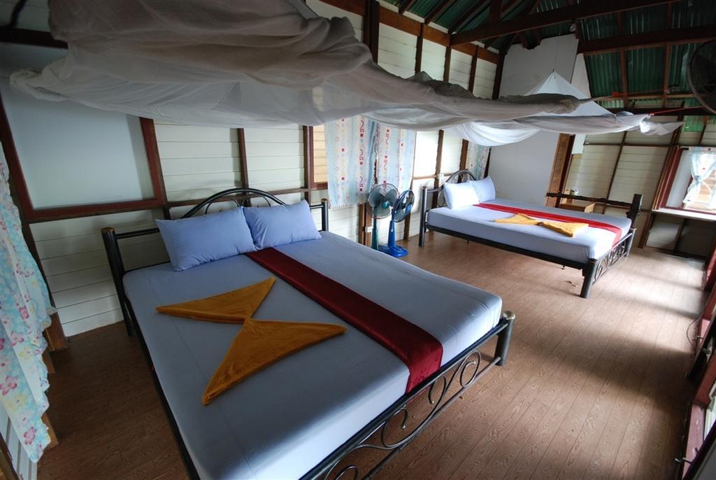 Tohko Beach Resort Phi Phi Adaları Oda fotoğraf