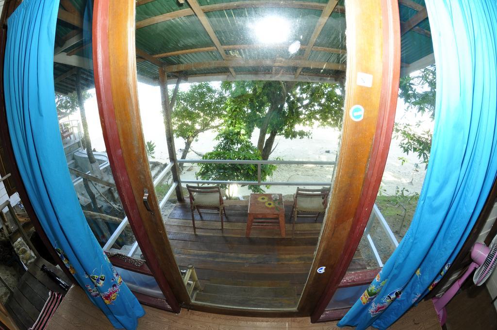 Tohko Beach Resort Phi Phi Adaları Dış mekan fotoğraf