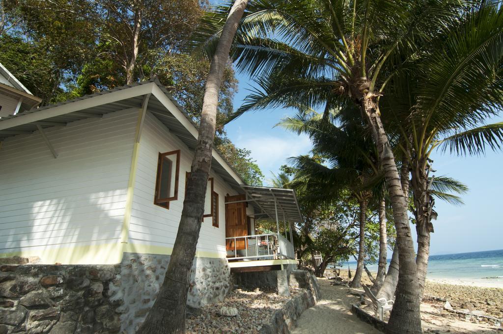 Tohko Beach Resort Phi Phi Adaları Dış mekan fotoğraf